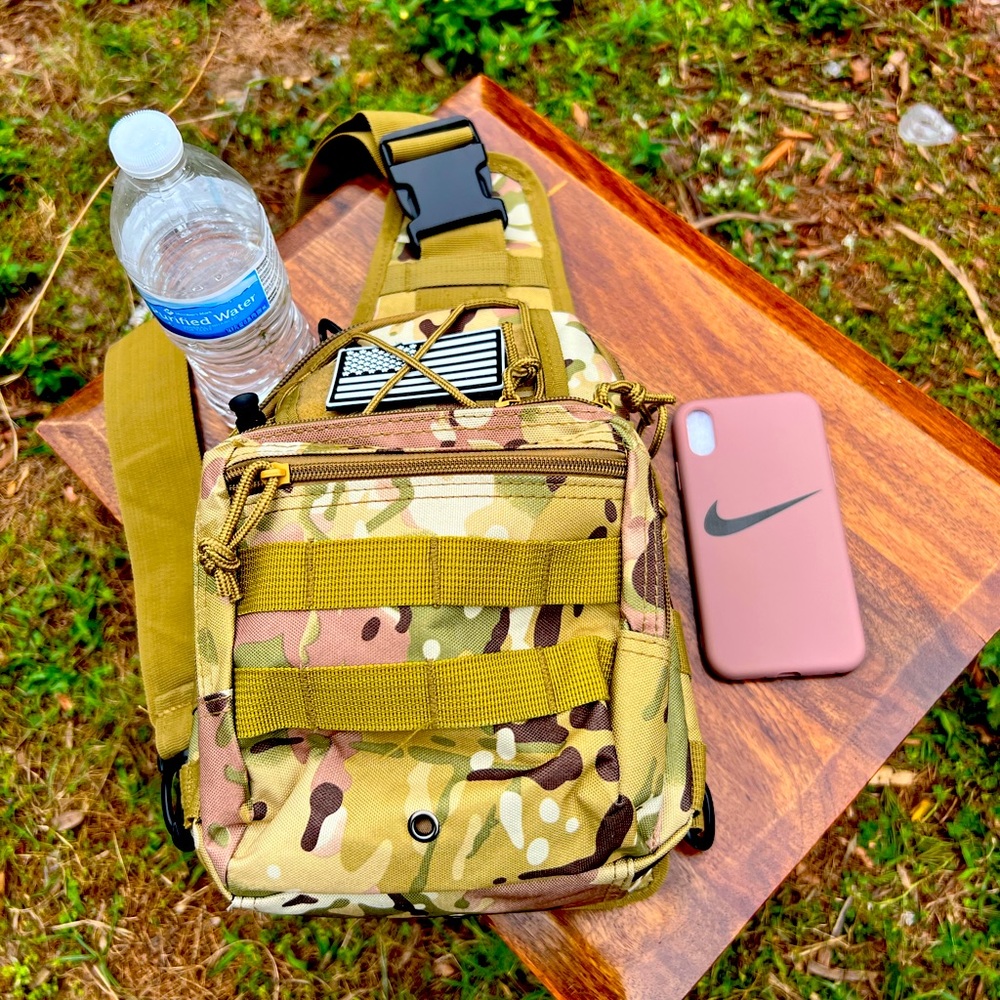 Bundle package iPhone XR case and bag.